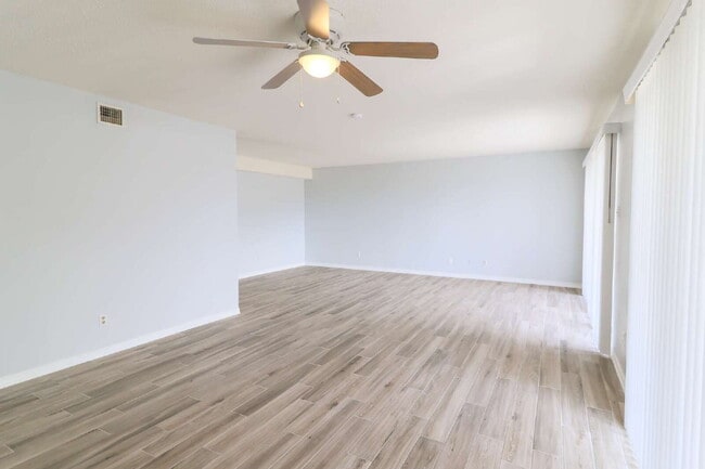 Photo - 4800 N Stanton St Unit 183