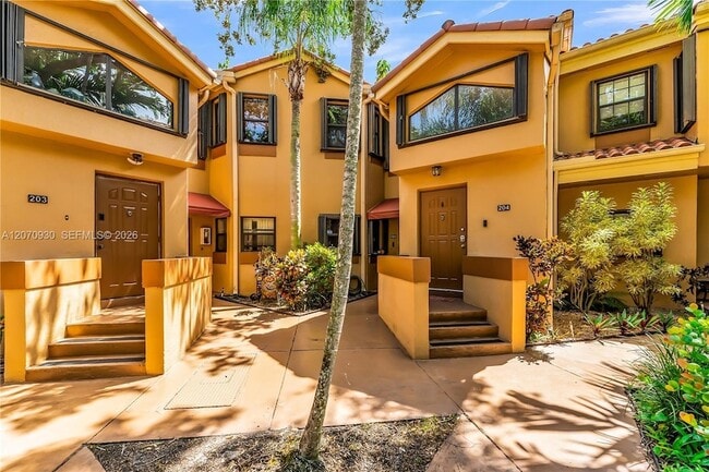 Building Photo - 15563 Miami Lakeway N Unit 204
