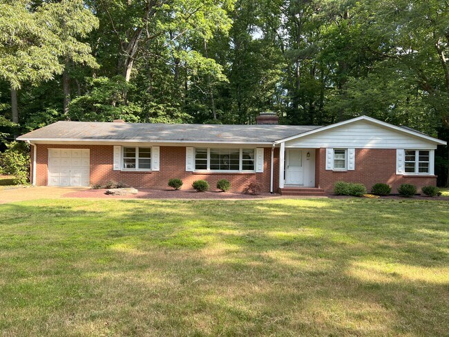 Photo - 207 Mill Neck Rd House