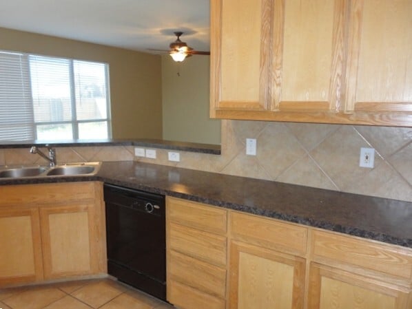 1001 Castle Top Dr