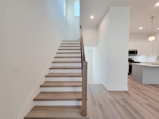 Photo - 7703 Earl Rudder Wy