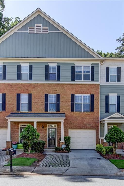 Photo - 1754 Oak Brook Ln NW