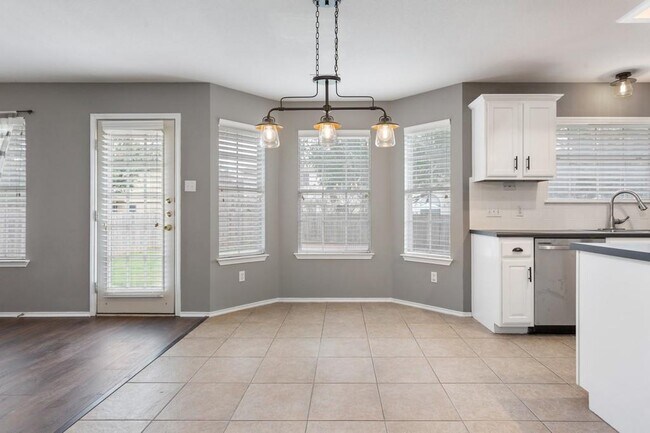 Photo - 14404 Ballycastle Trail