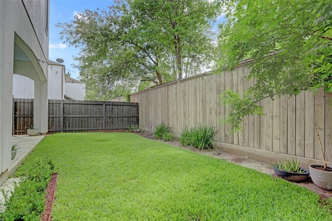 Photo - 1715 Maravilla Dr