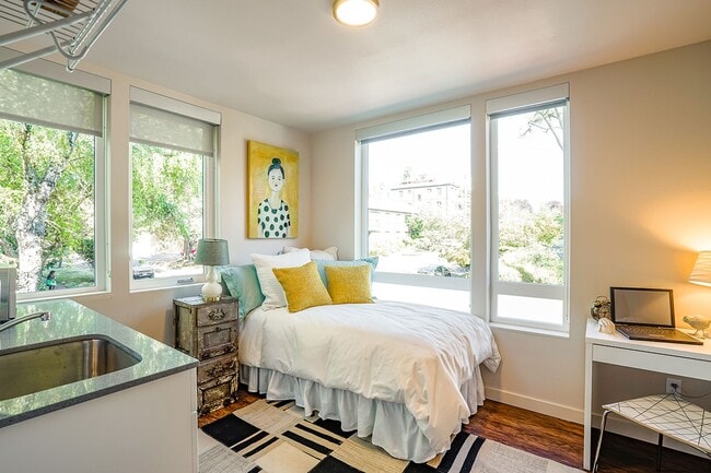 Photo - Alcove Spring Park - Modern Cozy Studio Apartments in First Hill