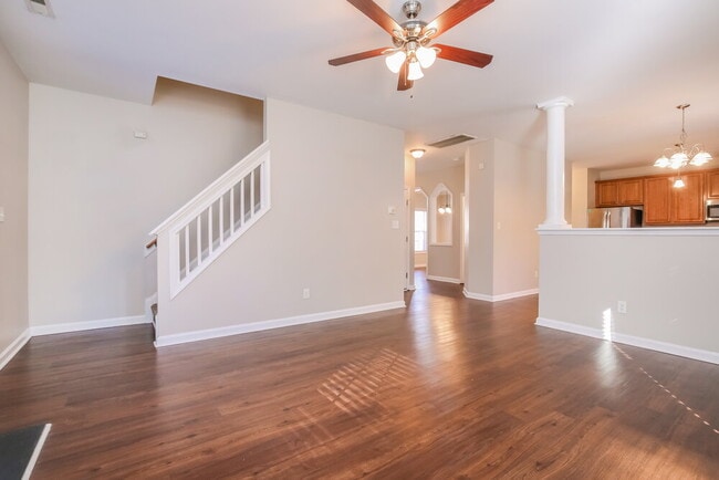 Photo - 4049 Laurel Glen Dr