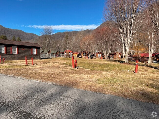 Building Photo - RV Lot Spot in Maggie Valley Rental