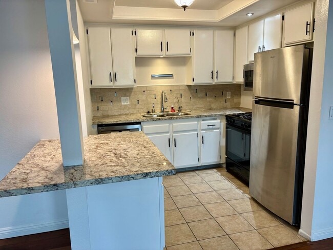 Photo - 514 Derby Rd