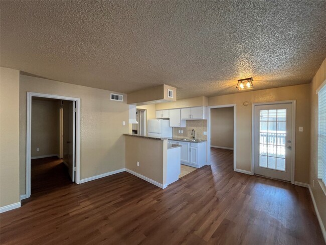 Photo - 2750 Holly Hall St