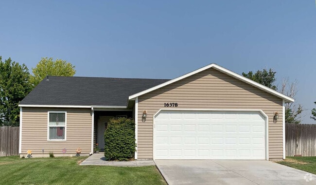 Building Photo - 16378 Silver Creek Ave Rental