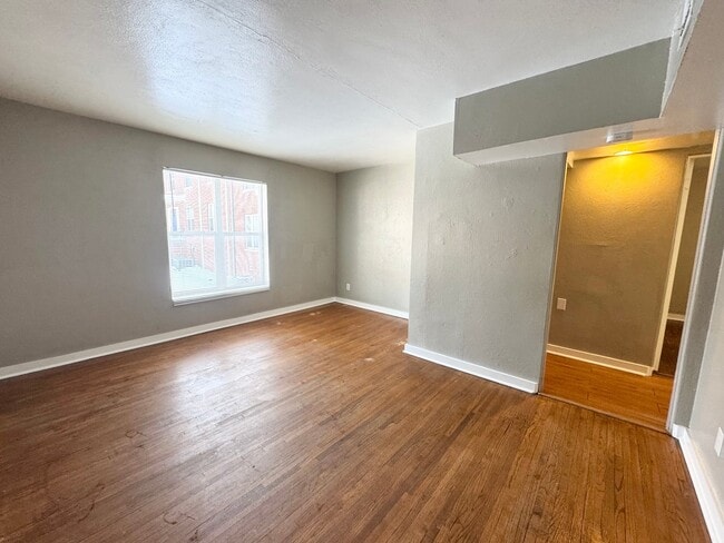 Photo - 2030 NW 25th St Unit 15