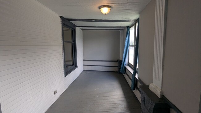 Photo - Spacious 5-bedroom, 1-bath home offers flexible living across multiple levels in Akron
