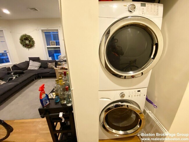 Photo - Super Renovated Apt Near NEU!  Laundry in Unit, Spacious and Sunny!