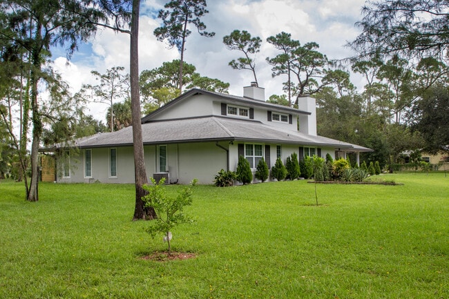 Photo - 661 W Rambling Dr