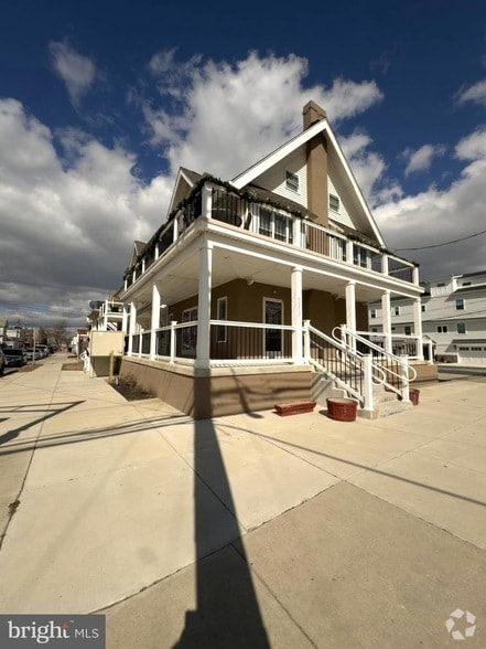 Building Photo - 29 S Weymouth Ave Rental