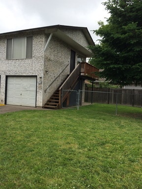 Building Photo - 670w13 Unit 670