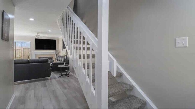 Photo - 6701 Dickens Ferry Rd Unit 71