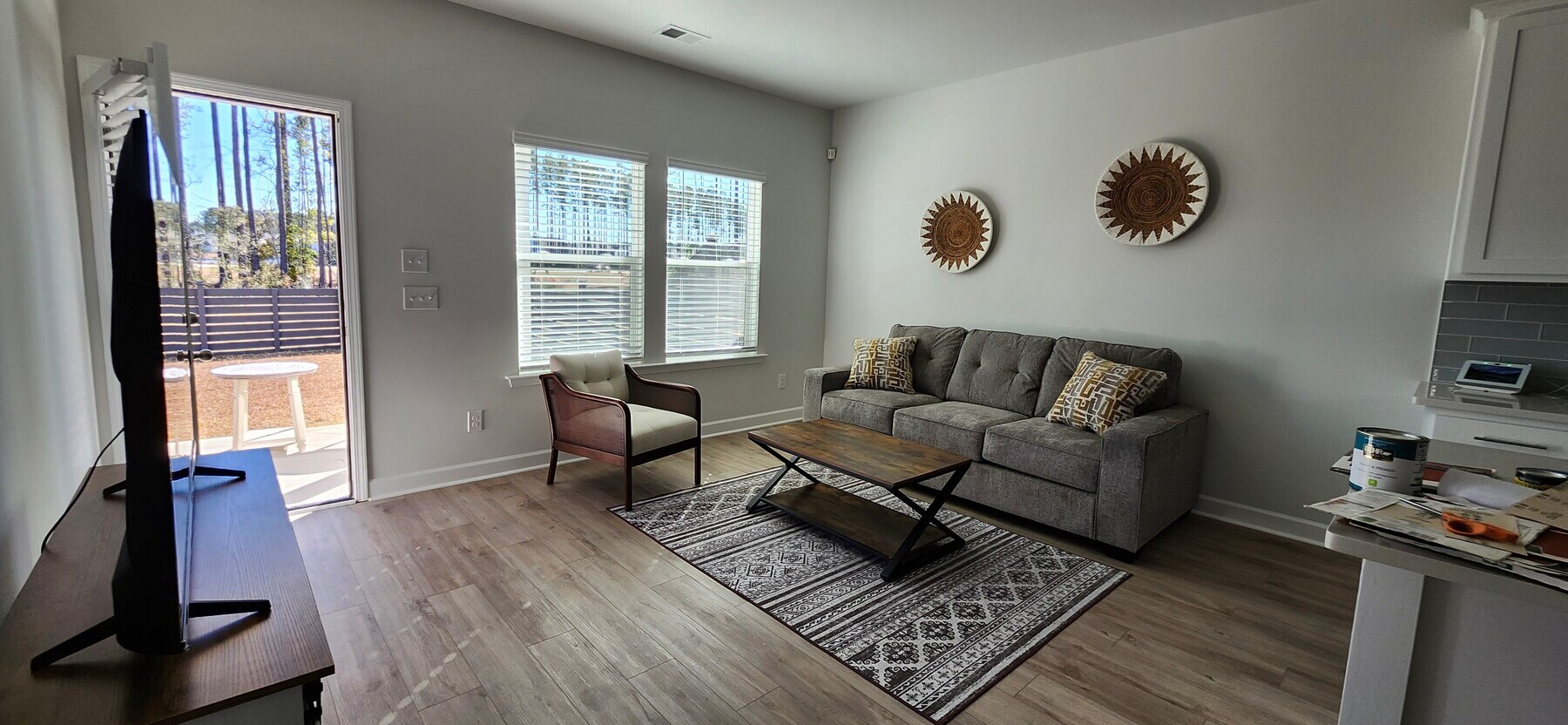 Photo - 825 Descartes St