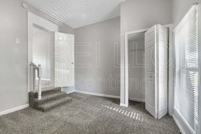 Photo - 3339 Taylor Blvd Unidad 1