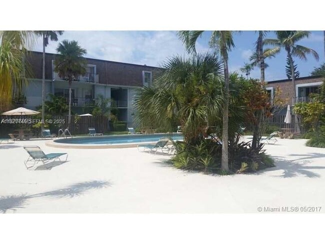 Photo - 9651 SW 77th Ave Unit 304E