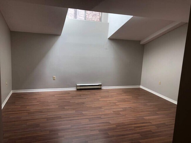 Photo - York Dale Apartments