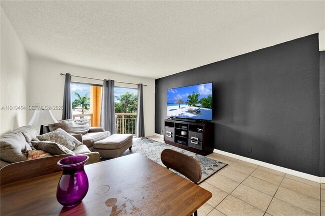 Photo - 8290 Lake Dr Unit 444