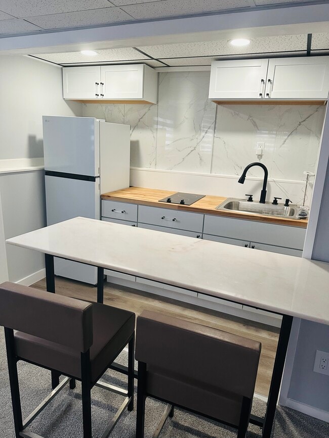 Photo - 15742 Woodmont St