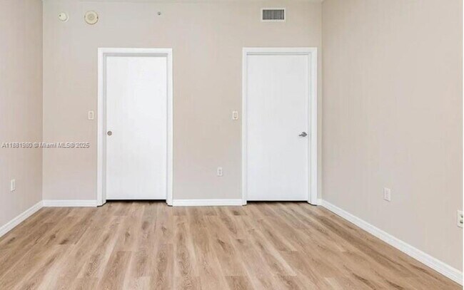 Photo - 1900 N Bayshore Dr Unidad 3909