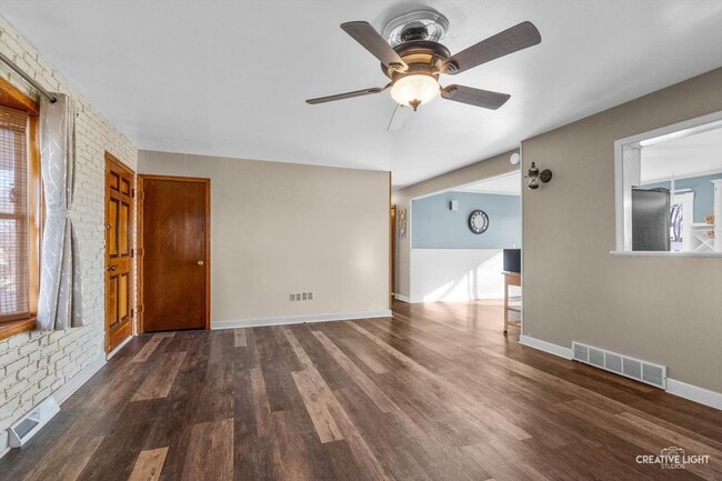 Photo - 47W210 US-30