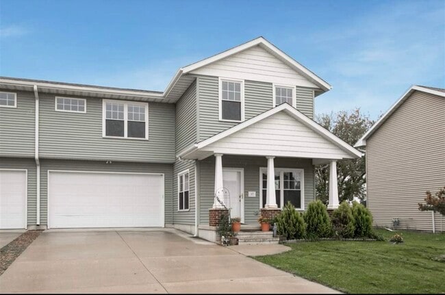 Photo - 17 Primrose Ct Townhome