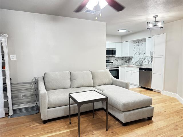 Building Photo - 9833 Walnut St Unit 106