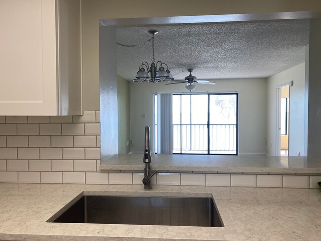 Photo - 6850 N Cocoa Blvd Unidad Waterfront condo
