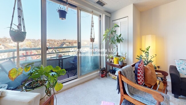 Photo - 175 Beacon St Unidad 410