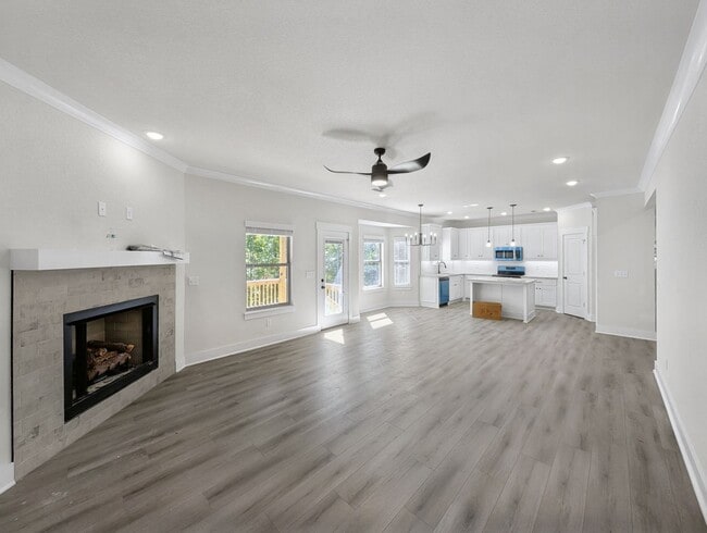 Photo - 284 Stoneykirk Dr