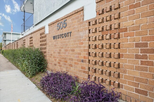 Building Photo - 505 Westcott St Unit 104