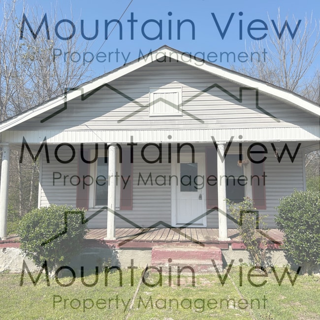 Building Photo - Modern Home in Central Location