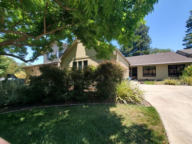 Photo - 4 Bedroom 2 Bathroom in Northgate, Walnut Creek!!