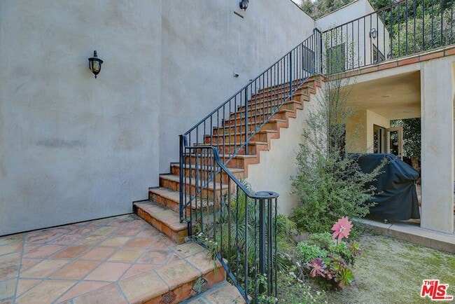 Photo - 10567 Ayres Ave