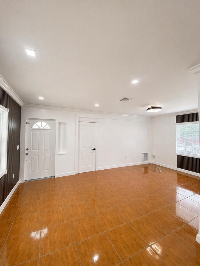 Photo - 125 Walker Ave