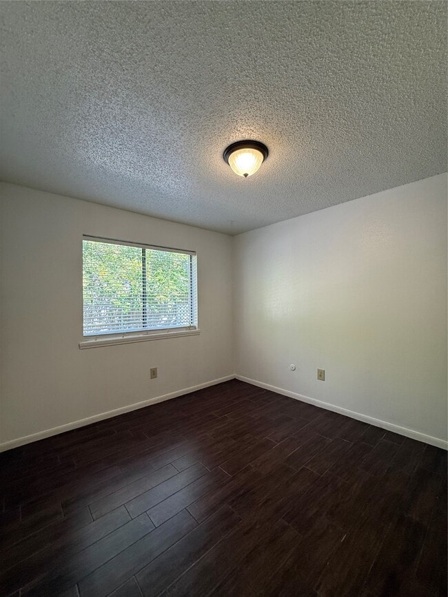 Photo - 1410 Blalock Rd