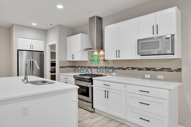 Photo - 3 BED & 2.5 BATH SINGLE FAMILY HOUSE FOR RENT