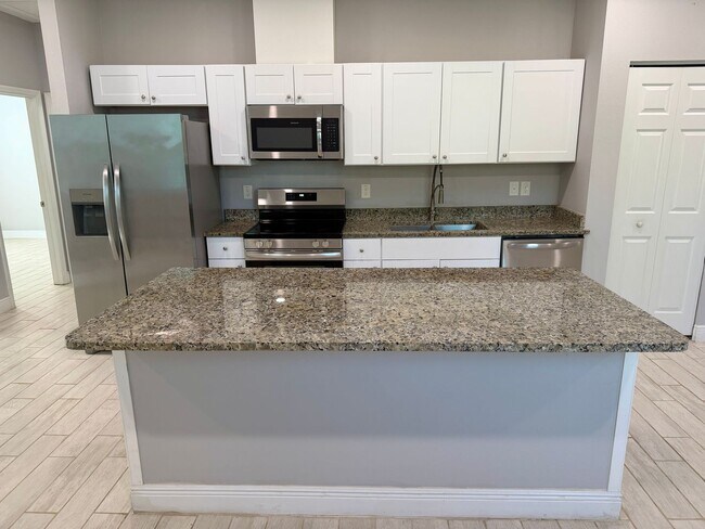 2812 N 75th St Unit B