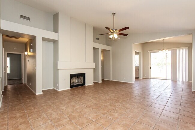 Photo - 11528 W Piccadilly Rd