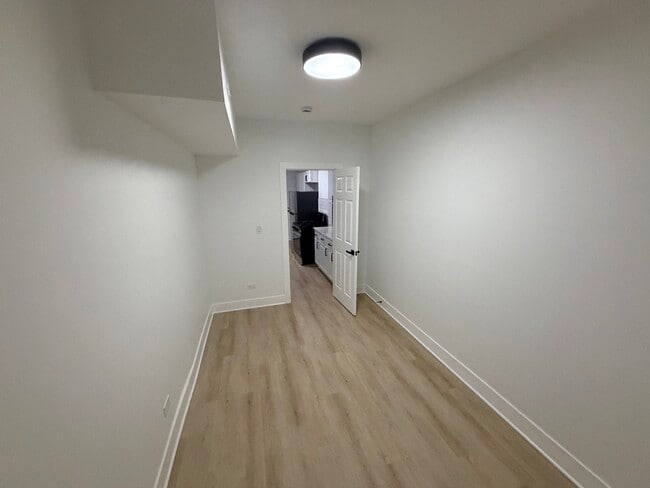 Dormitorio #2 - 3049 W Berteau Ave Unidad 3