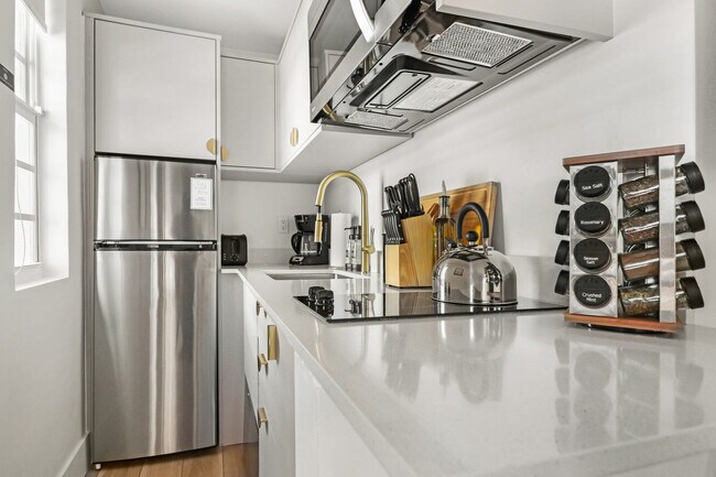 Photo - 4025 Indian Creek Dr Apartment Unit ID1272079P