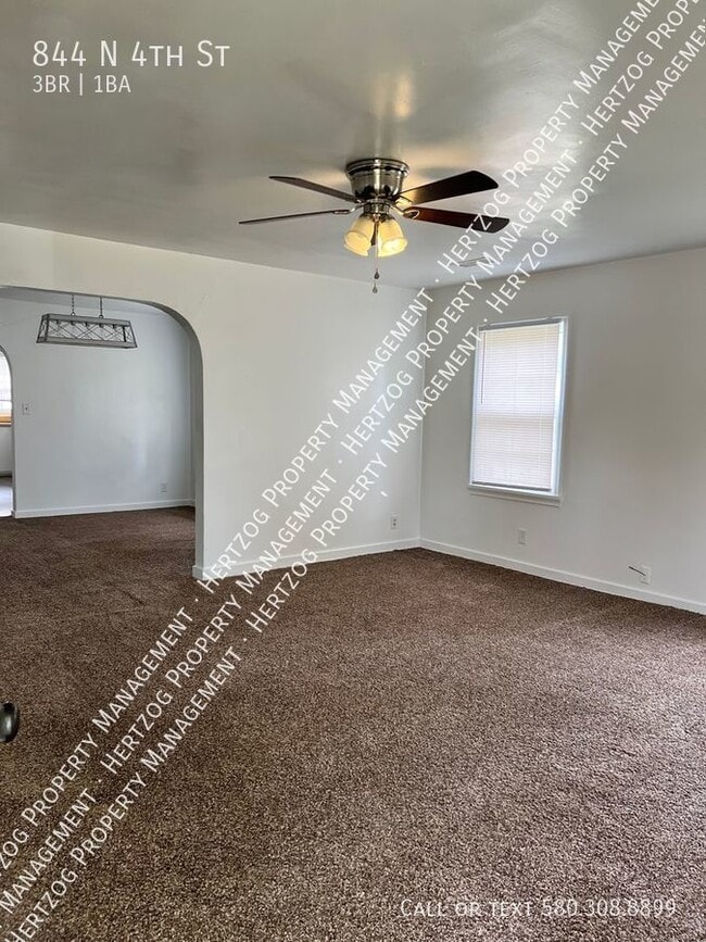 Photo - 844 N 4th St