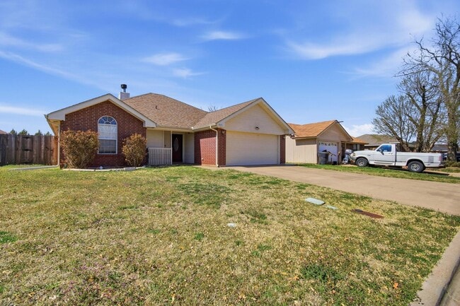 Photo - 3842 Trinity Ln