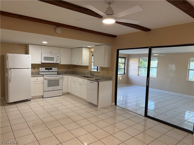 Photo - 234 Oakside St