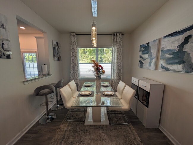 Photo - Room in Apartment on North Mills Rd