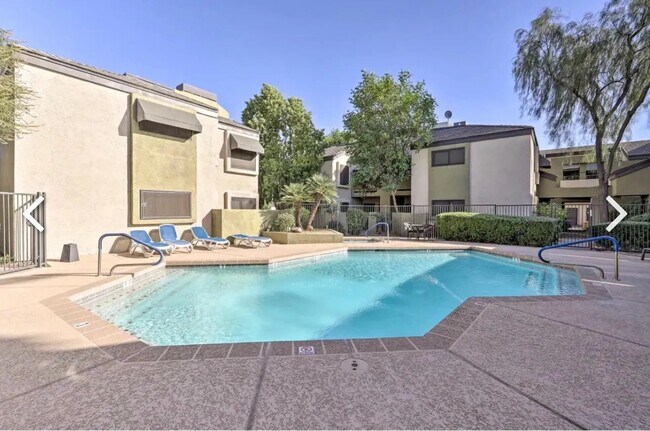 Photo - 4201 N 20th St